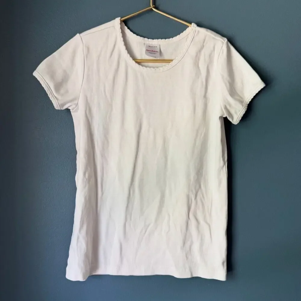 Hanna Andersson White Scalloped‎ Tee